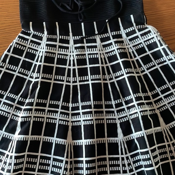 Candies sweater dress - Juniors size XS - Picture 3 of 3